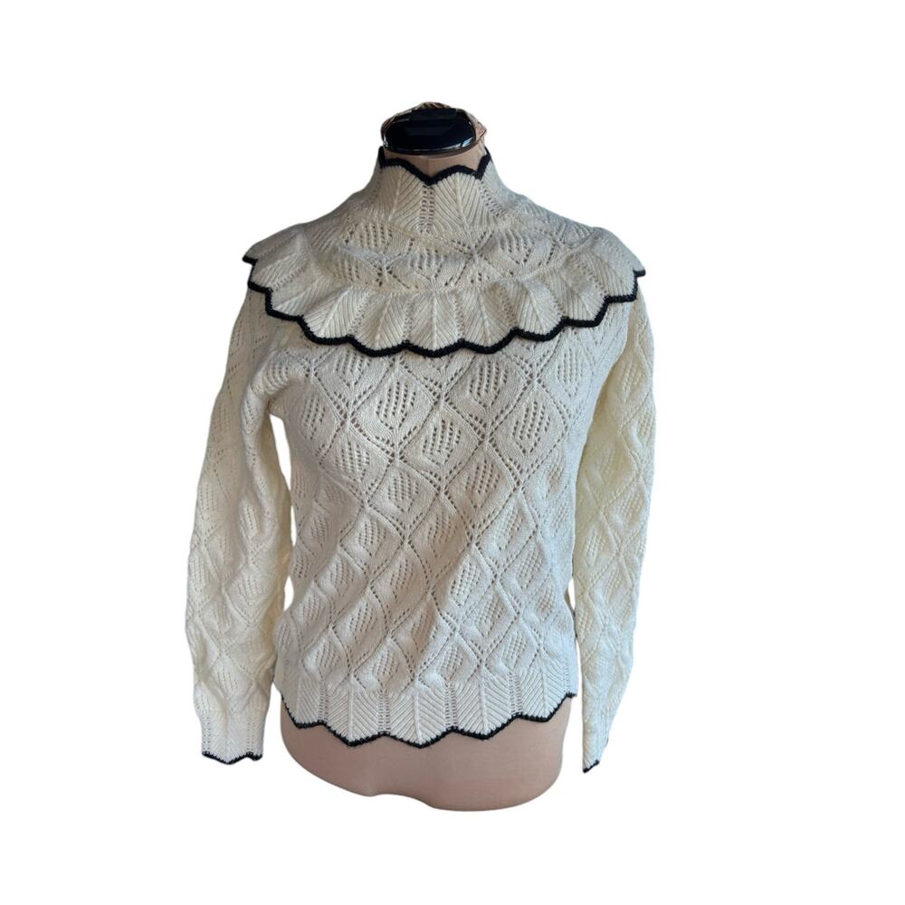 Kaily K Cable Knit Sweater Sz. M - Scallop, Ruffle Collar, Fall, Ivory, Cozy